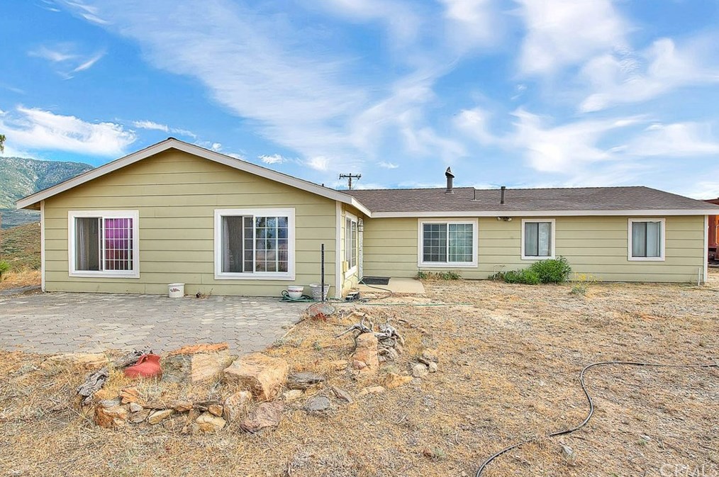 49125 Boarder, Banning, CA 92220
