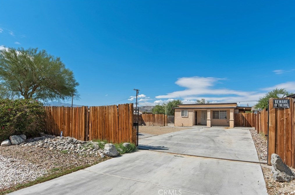 66070 6th St, Desert Hot Springs, CA 92240-3122