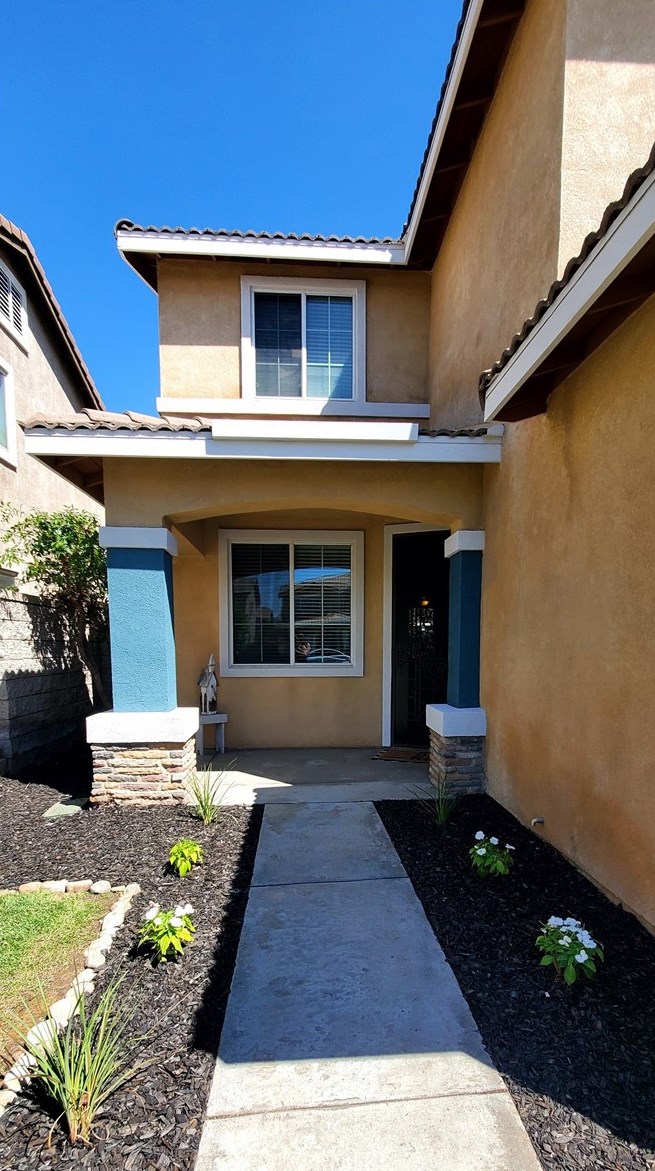 7253 Myrtle Pl, Fontana, CA 92336-5730
