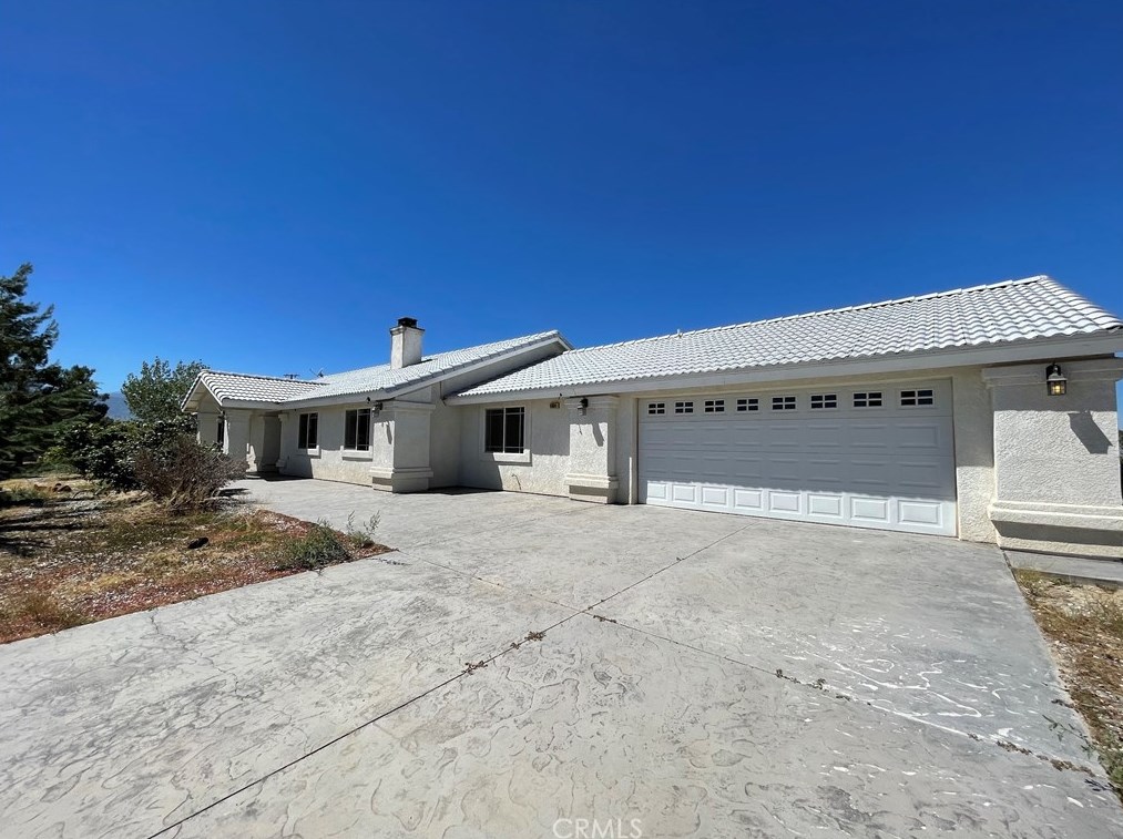 4664 Del Rosa Rd, Phelan, CA 92371