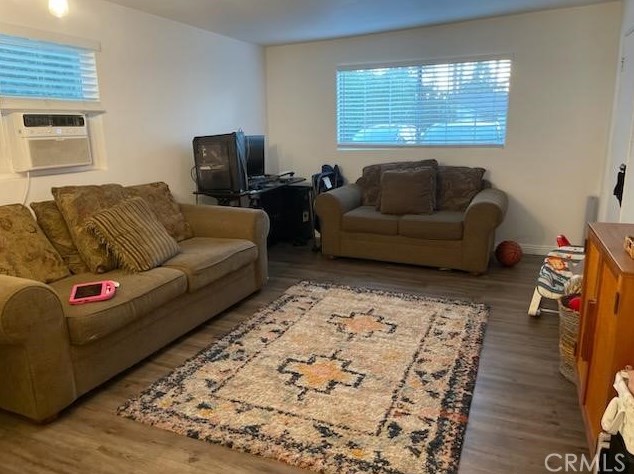 2336 Gambier Dr, Pomona CA  91766-5803 exterior