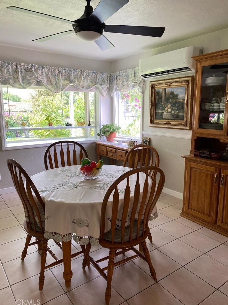 2336 Gambier Dr, Pomona CA  91766-5803 exterior