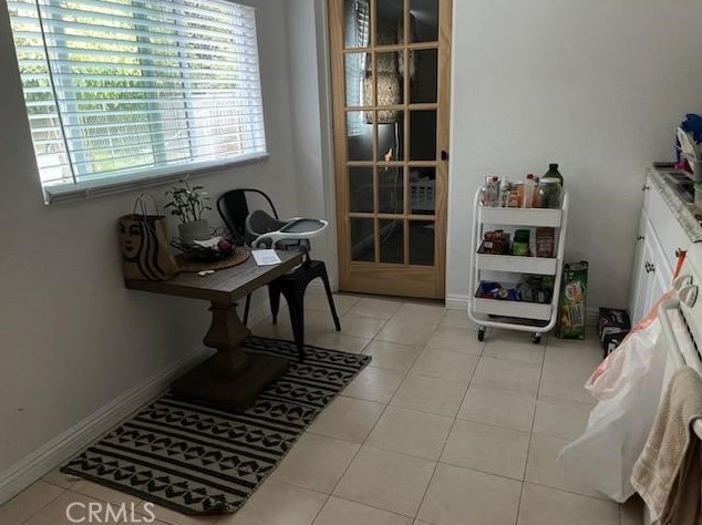 2336 Gambier Dr, Pomona CA  91766-5803 exterior