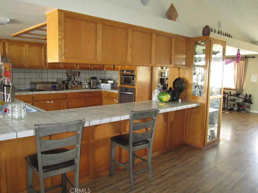 13094 Olathe Rd, Apple Valley CA  92308-4516 exterior