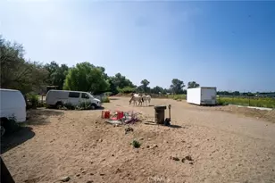 11142 Locust Ave, Bloomington, CA 92316 - Photo 8