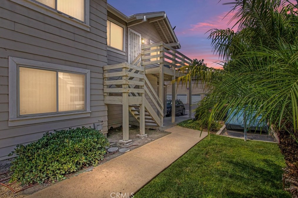 703 Walnut Dr, Lake Elsinore, CA 92530
