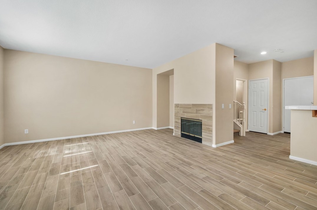 1800 E Lakeshore Dr #1110, Lake Elsinore, CA 92530