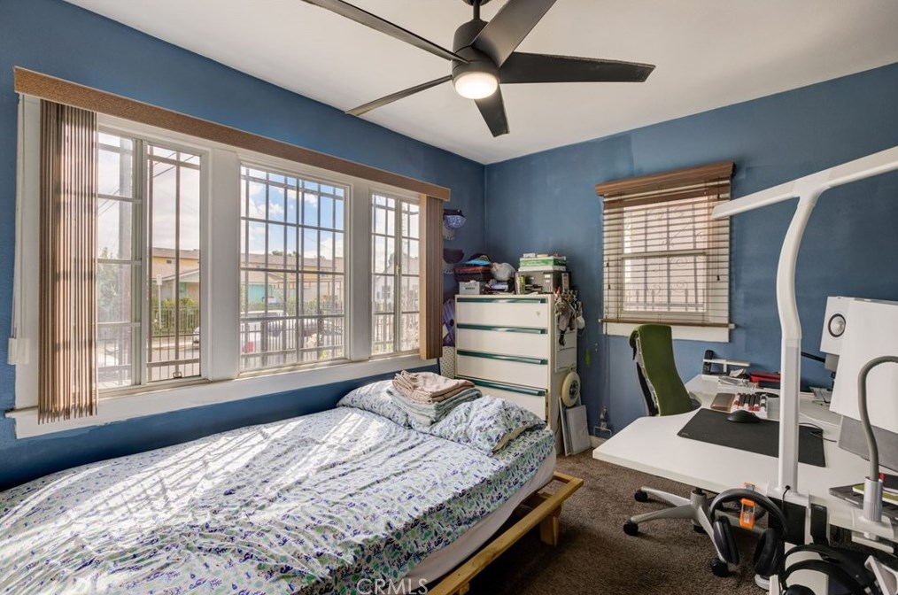 11913 Stanford Ave, Los Angeles CA  90059-2745 exterior