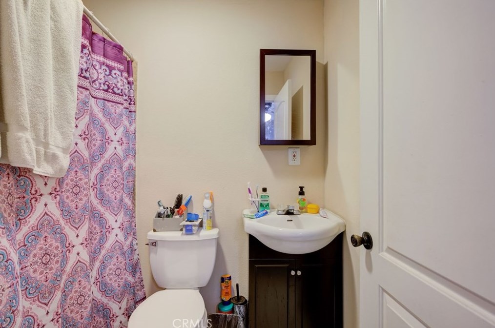 11913 Stanford Ave, Los Angeles CA  90059-2745 exterior