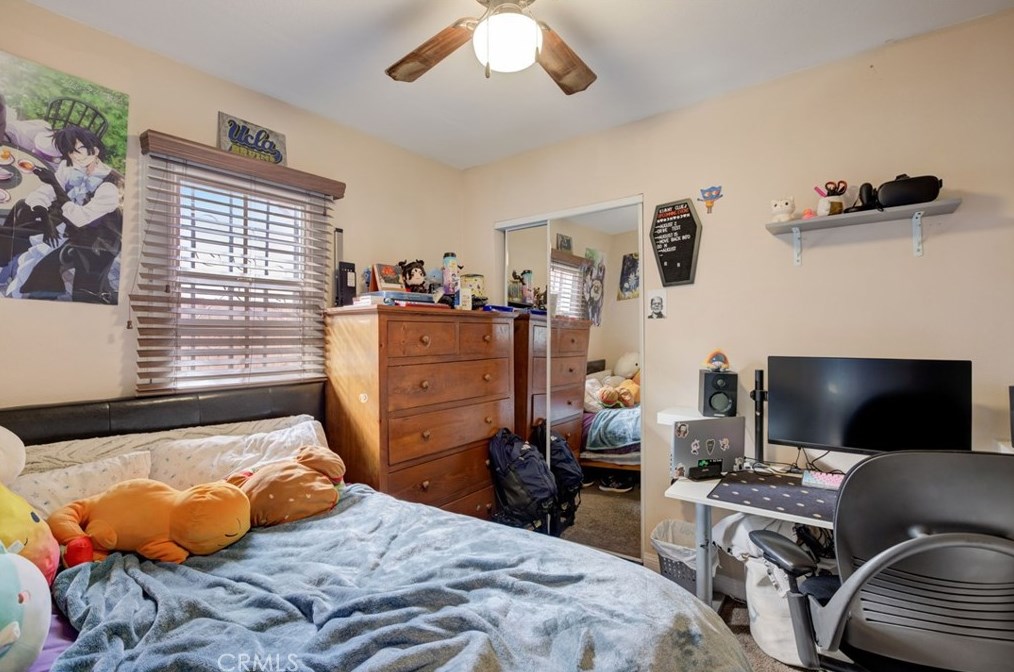 11913 Stanford Ave, Los Angeles CA  90059-2745 exterior