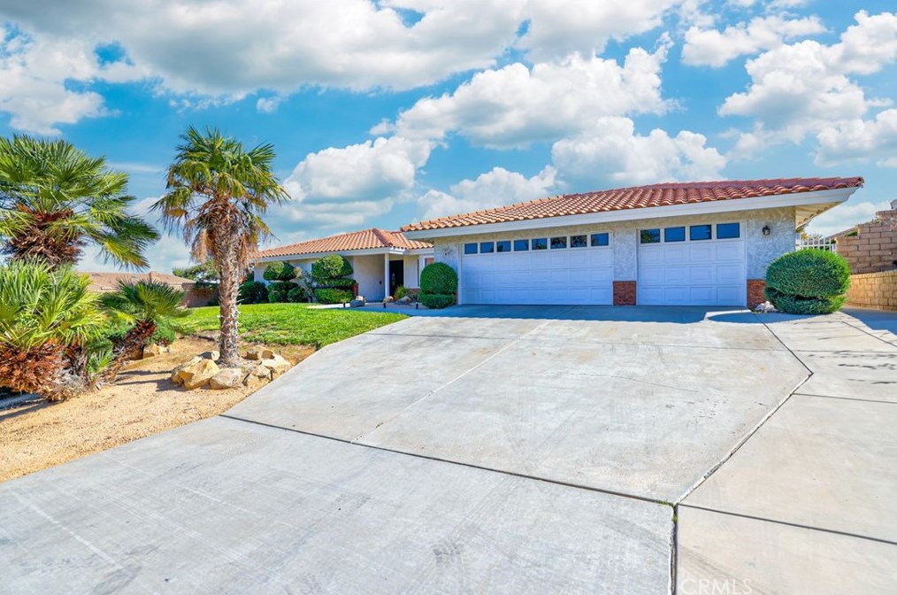 41526 Bristle Cone Dr, Palmdale, CA 93551-2861
