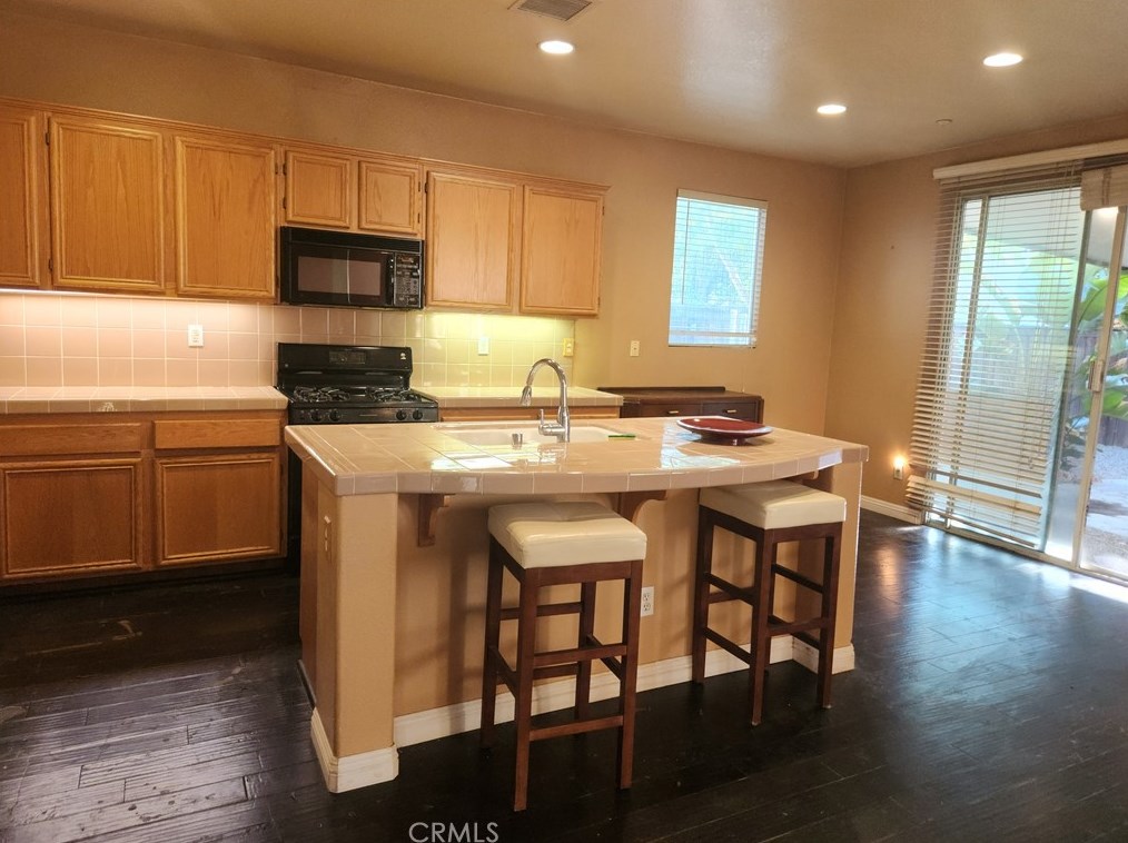 4688 Parkscape Dr, Riverside, CA 92505