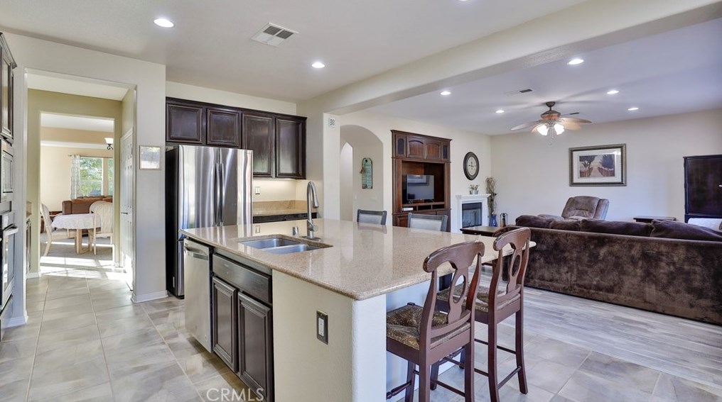 34314 Northhaven Dr, Winchester CA  92596-8497 exterior