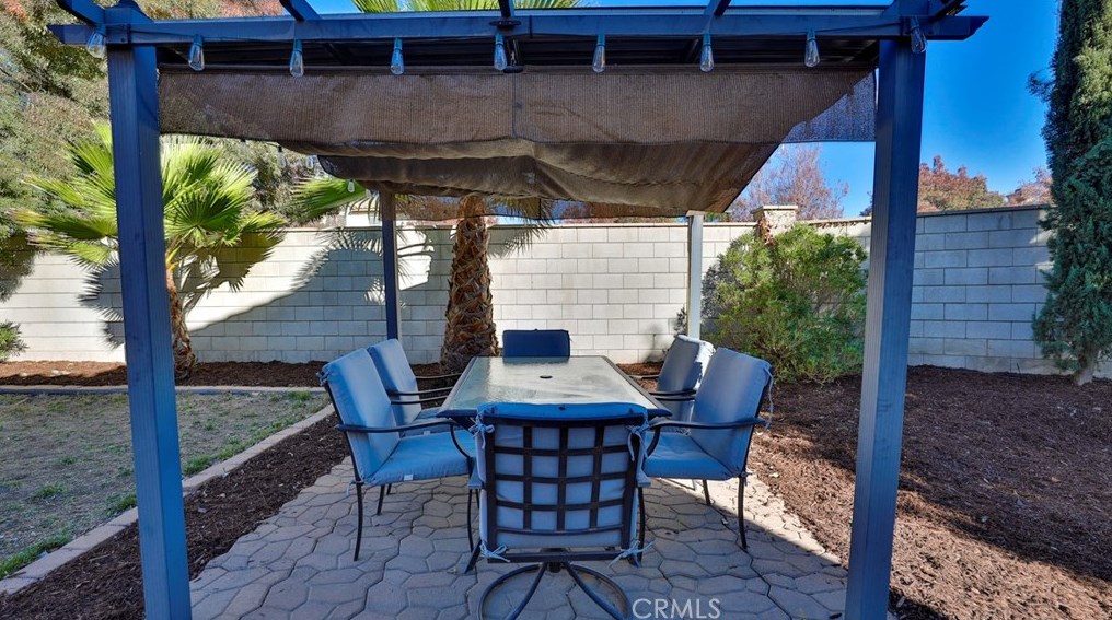 34314 Northhaven Dr, Winchester CA  92596-8497 exterior