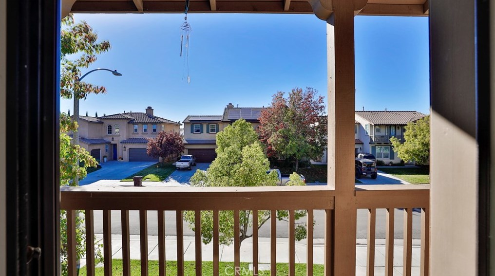 34314 Northhaven Dr, Winchester CA  92596-8497 exterior