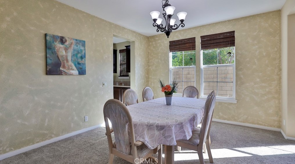 34314 Northhaven Dr, Winchester CA  92596-8497 exterior