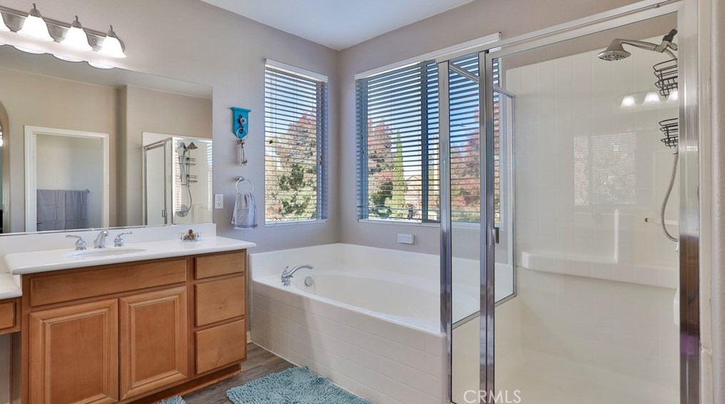 34314 Northhaven Dr, Winchester CA  92596-8497 exterior