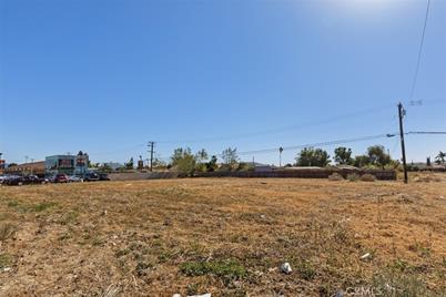 0 W Foothill Boulevard - Photo 1