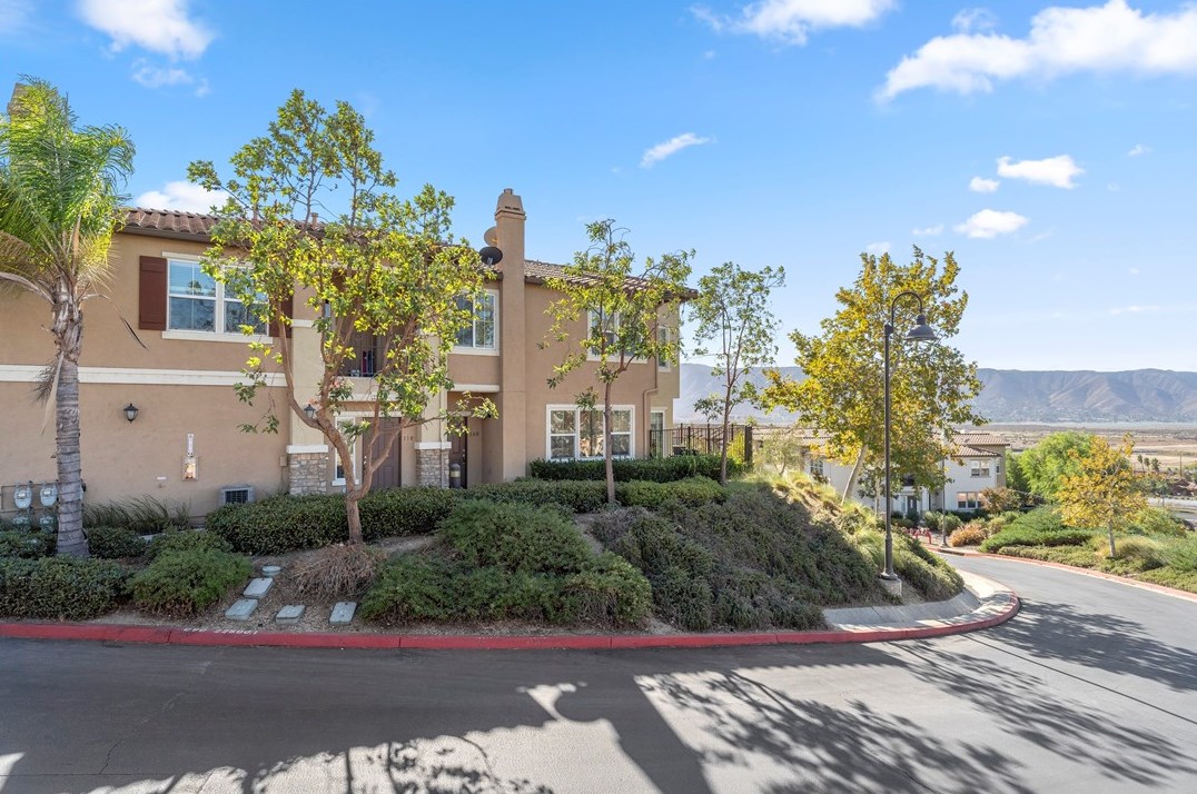 15435 Park Point Ave #108, Lake Elsinore, CA 92532