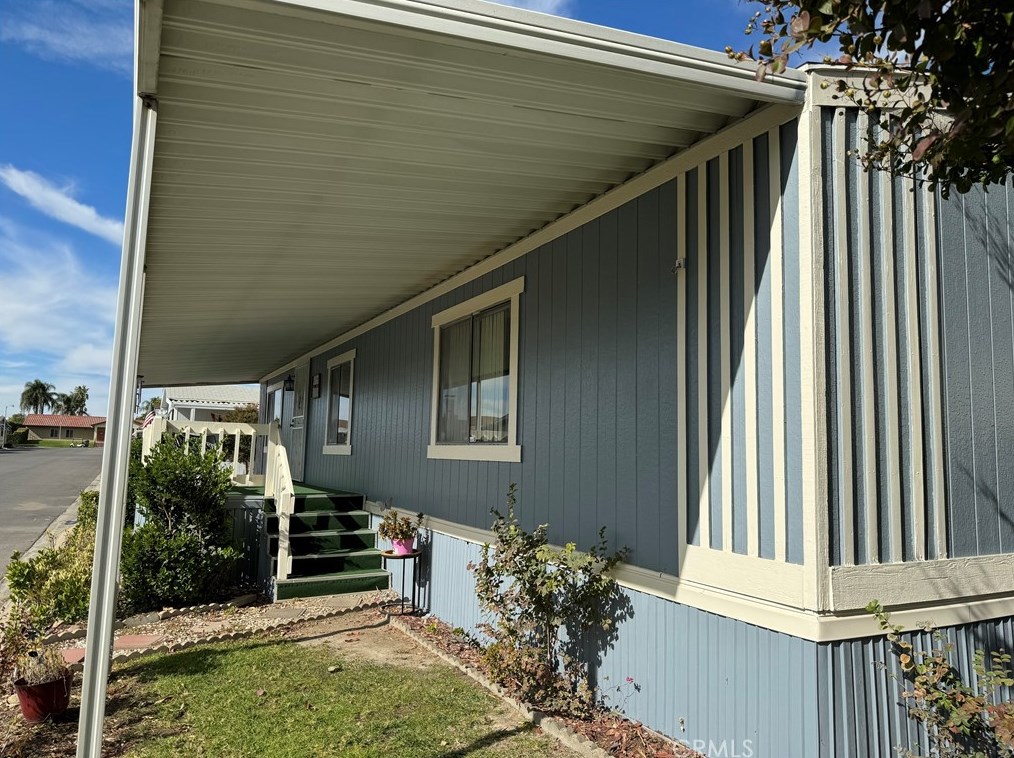 2598 Ayala Dr #23, Rialto, CA 92377