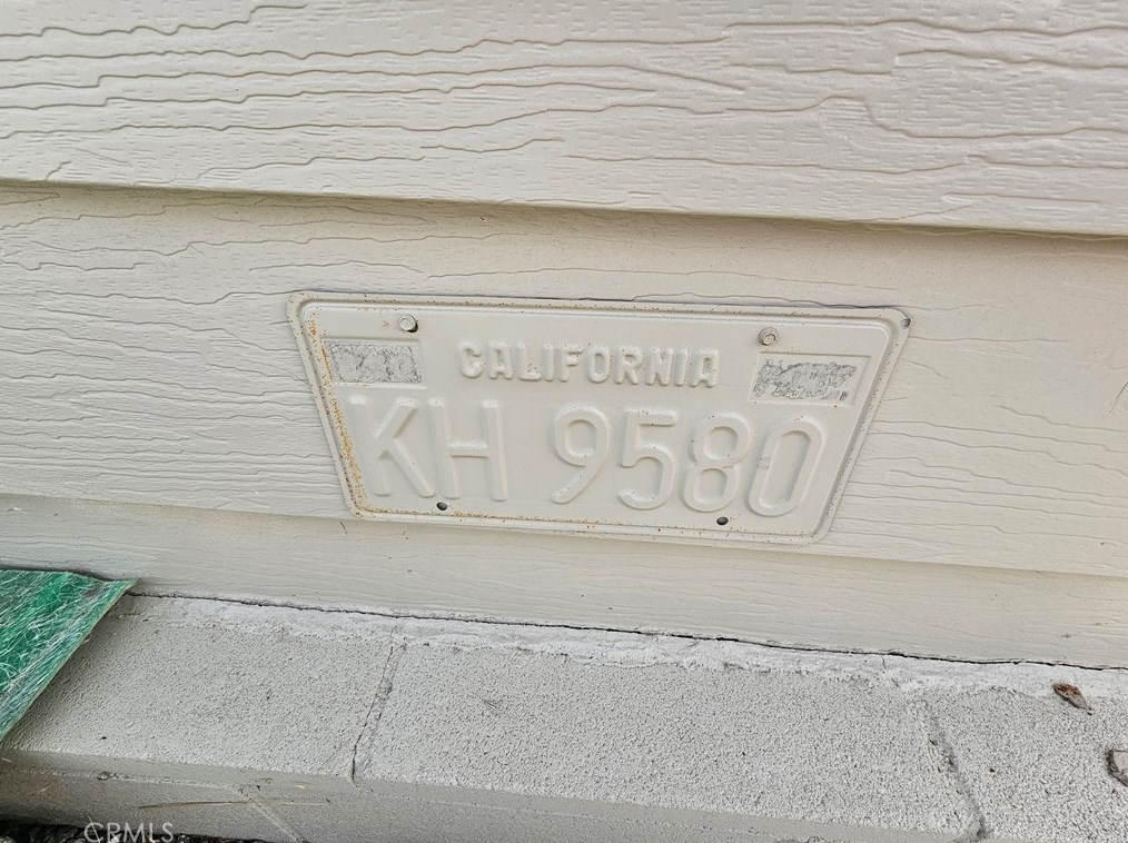 360 Santa Clara Cir, Hemet CA  92543-6957 exterior