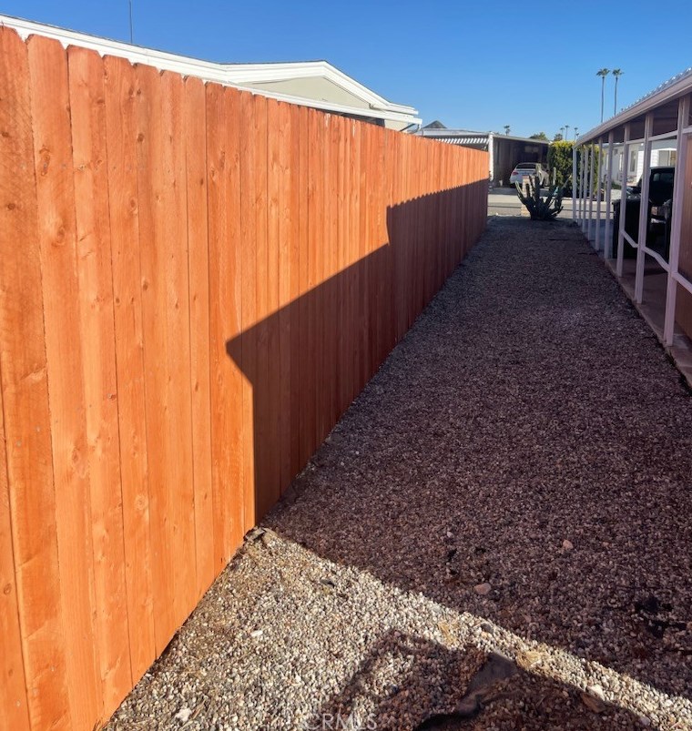360 Santa Clara Cir, Hemet CA  92543-6957 exterior
