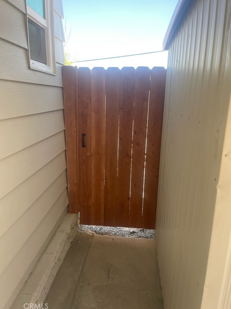360 Santa Clara Cir, Hemet CA  92543-6957 exterior