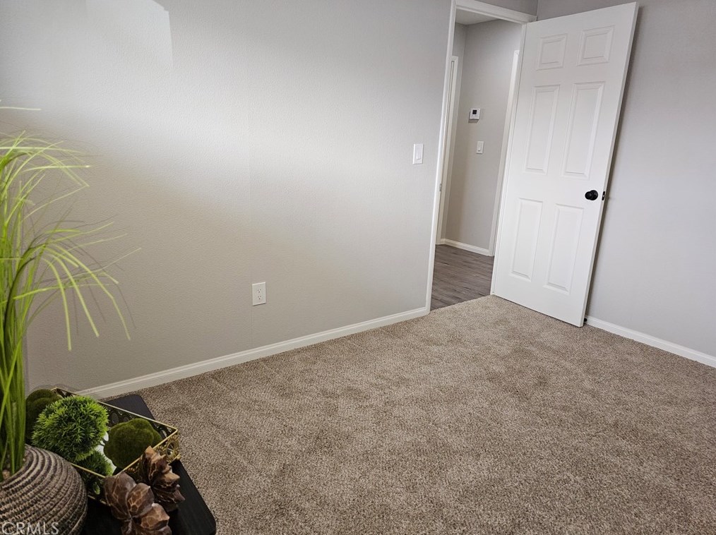 360 Santa Clara Cir, Hemet CA  92543-6957 exterior