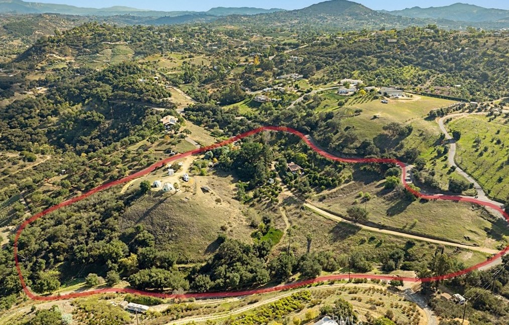 10622 W Lilac Rd, Valley Center, CA 92082