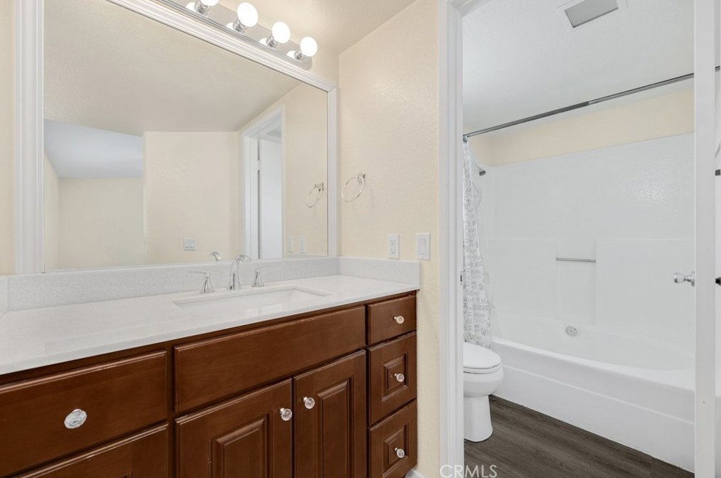 11054 Avis Ct, Moreno Valley CA  92557-4957 exterior