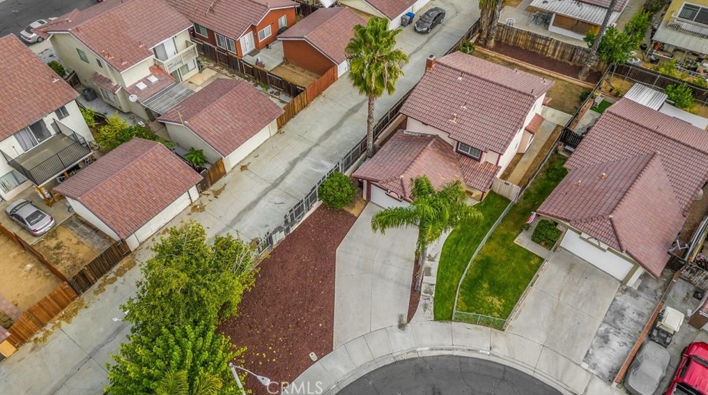 11054 Avis Ct, Moreno Valley CA  92557-4957 exterior