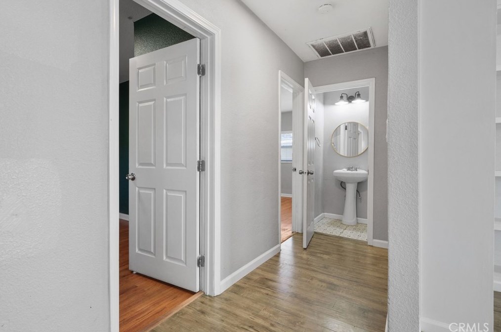 6188 Palm Ave, Riverside CA  92506-2022 exterior