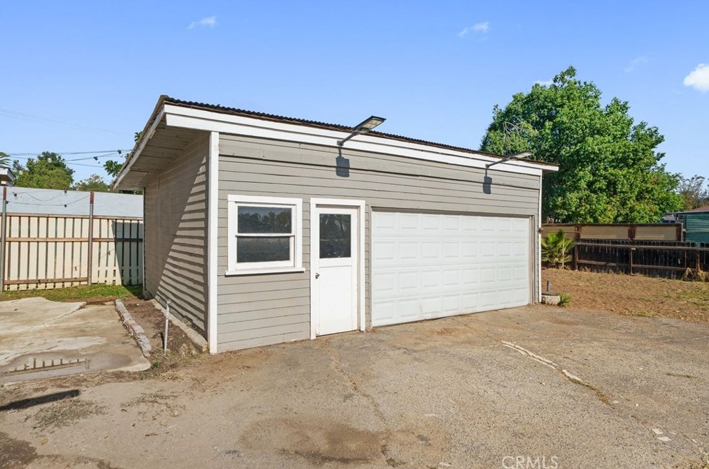 6188 Palm Ave, Riverside CA  92506-2022 exterior