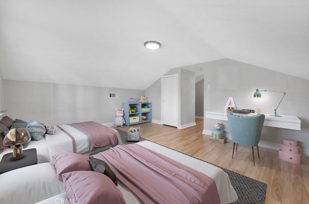 6188 Palm Ave, Riverside CA  92506-2022 exterior