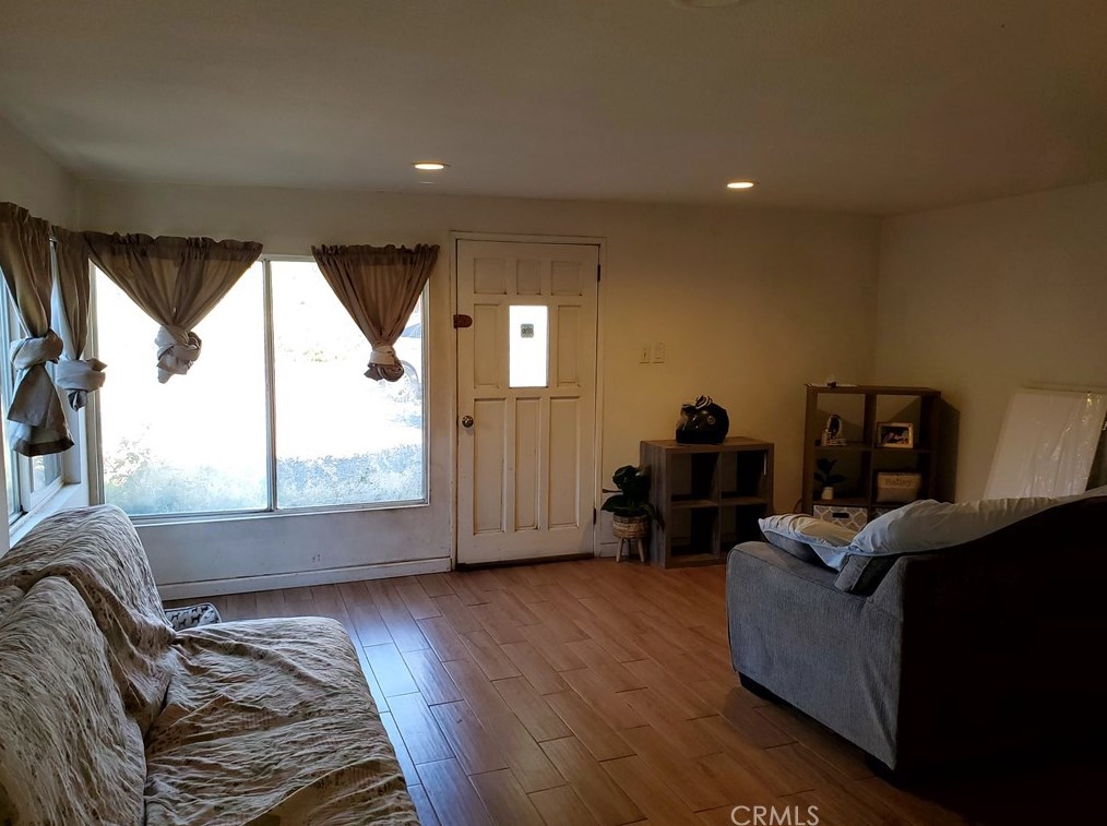 10348 Victoria Ave., Riverside, CA 92503
