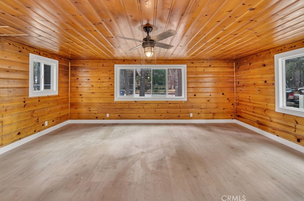 345 Country Clb Blvd, Big Bear City CA  92314-9048 exterior