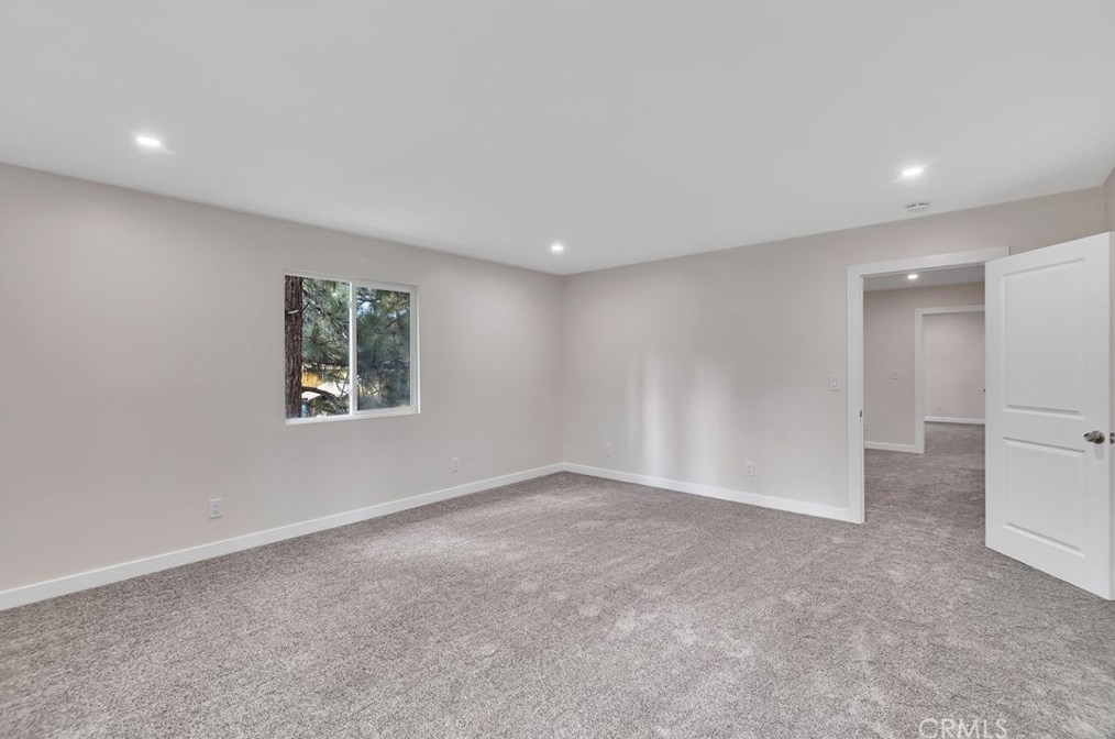 345 Country Clb Blvd, Big Bear City CA  92314-9048 exterior