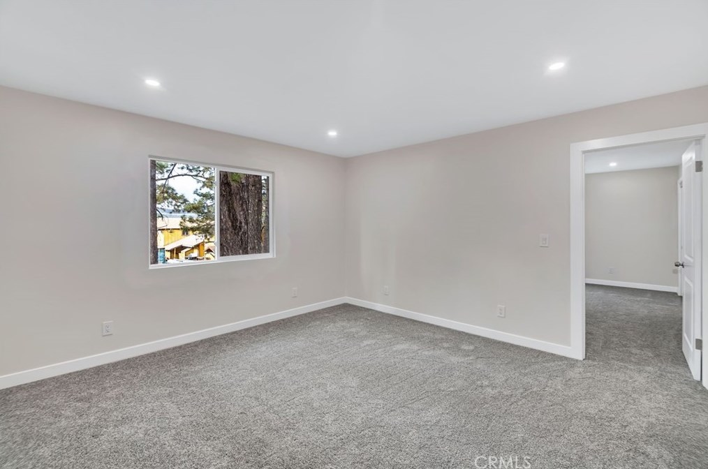 345 Country Clb Blvd, Big Bear City CA  92314-9048 exterior