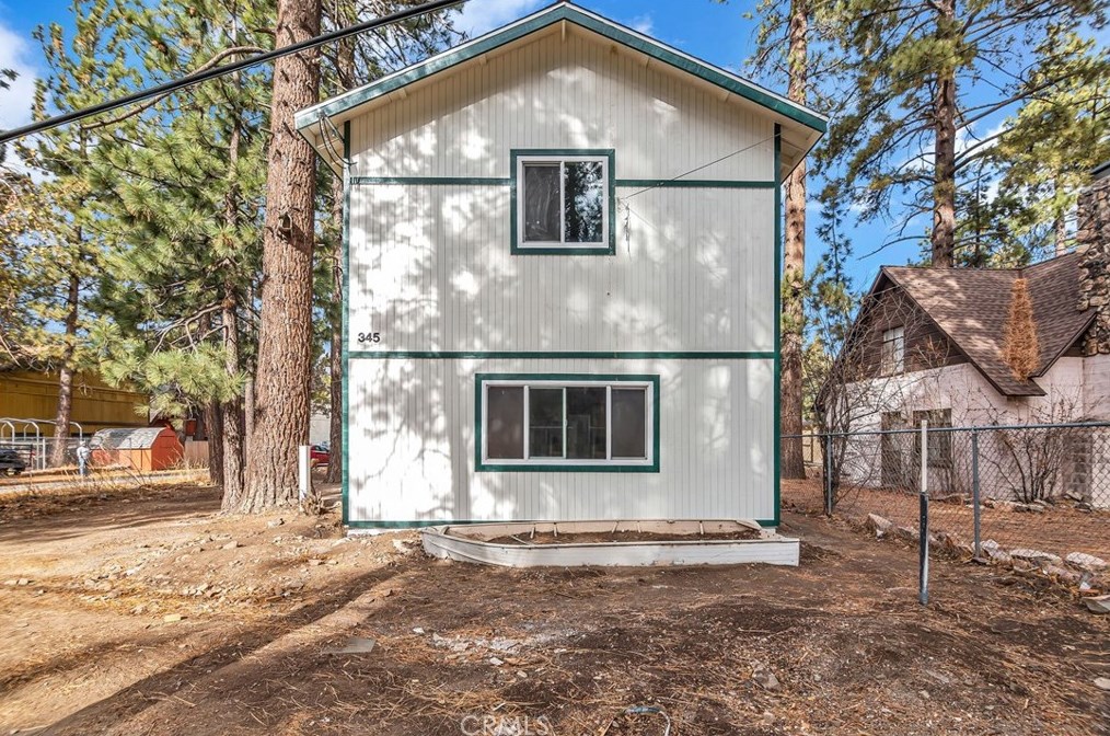 345 Country Clb Blvd, Big Bear City CA  92314-9048 exterior