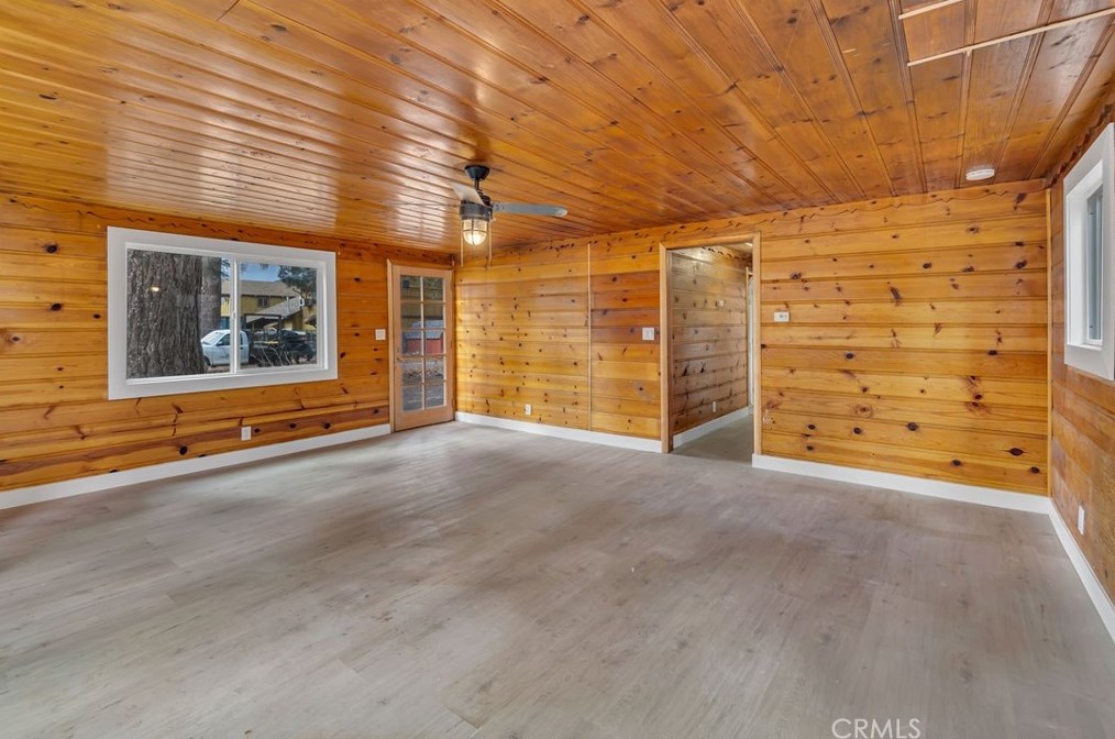 345 Country Clb Blvd, Big Bear City CA  92314-9048 exterior