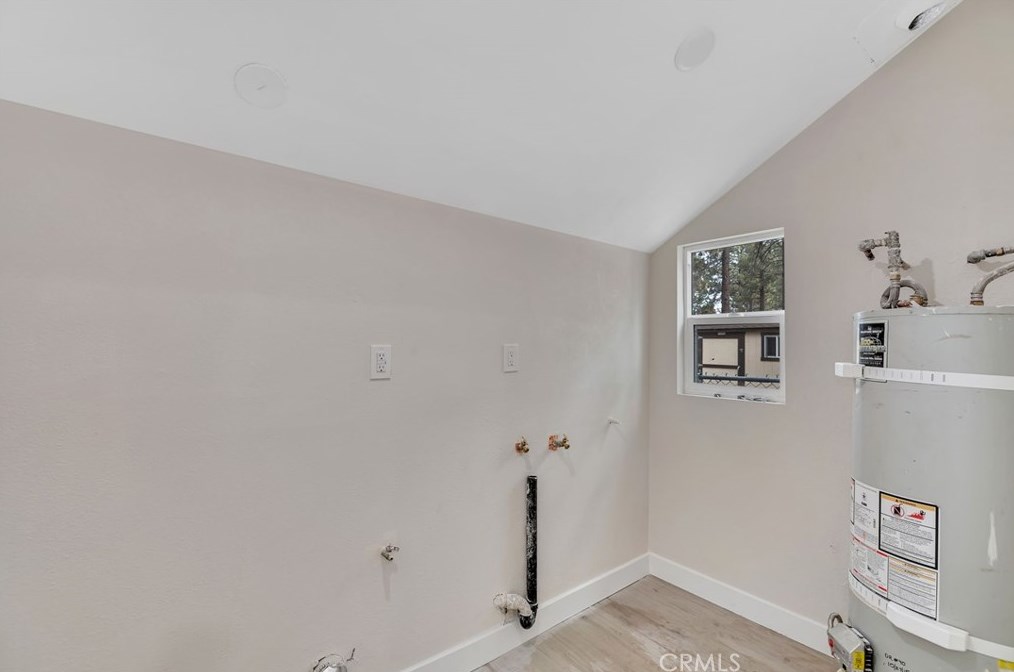 345 Country Clb Blvd, Big Bear City CA  92314-9048 exterior