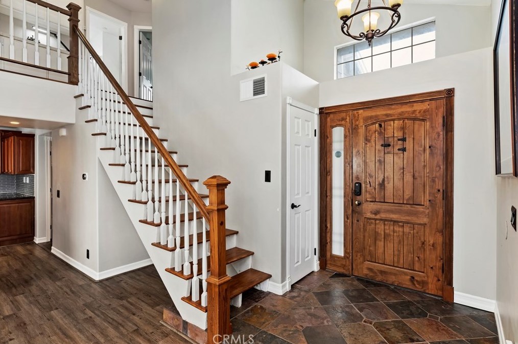 14233 Weeping Willow Ln, Fontana CA  92337-0721 exterior