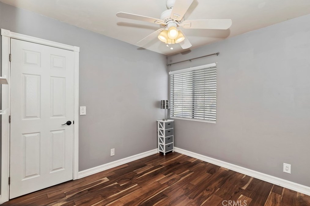 14233 Weeping Willow Ln, Fontana CA  92337-0721 exterior