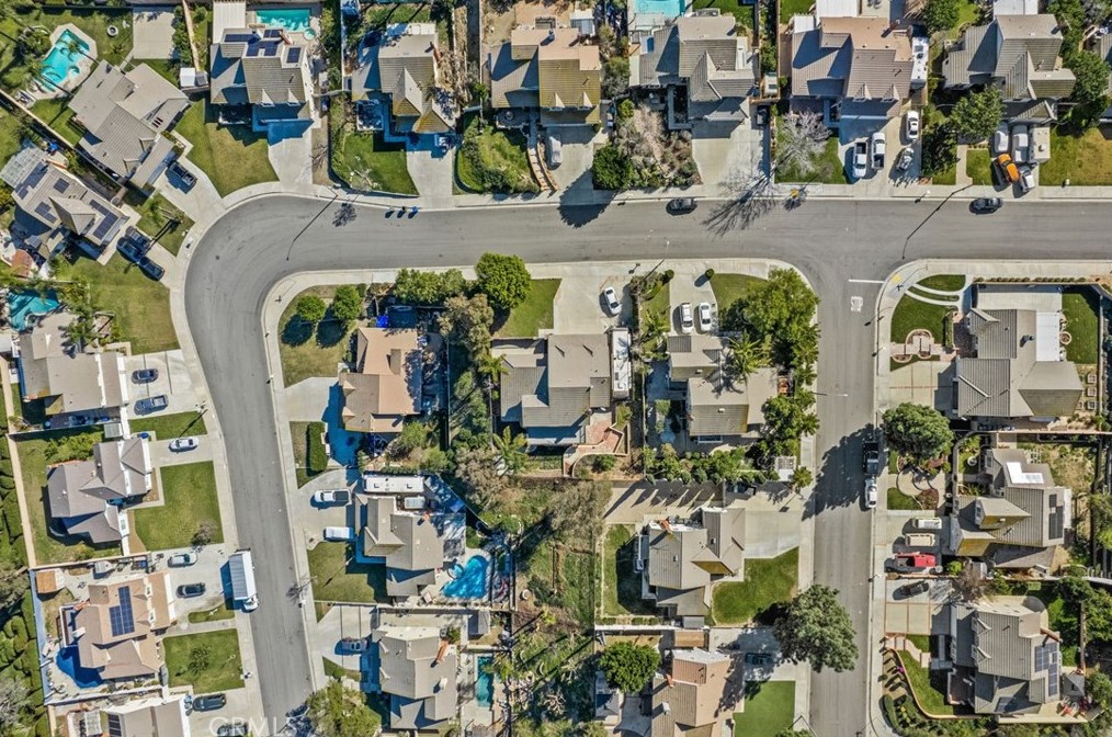 11233 Cadbury Dr, Riverside CA  92505-2268 exterior