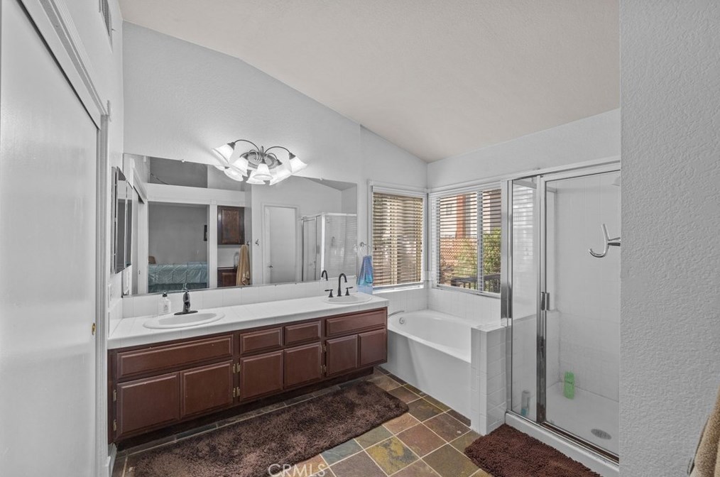 11233 Cadbury Dr, Riverside CA  92505-2268 exterior