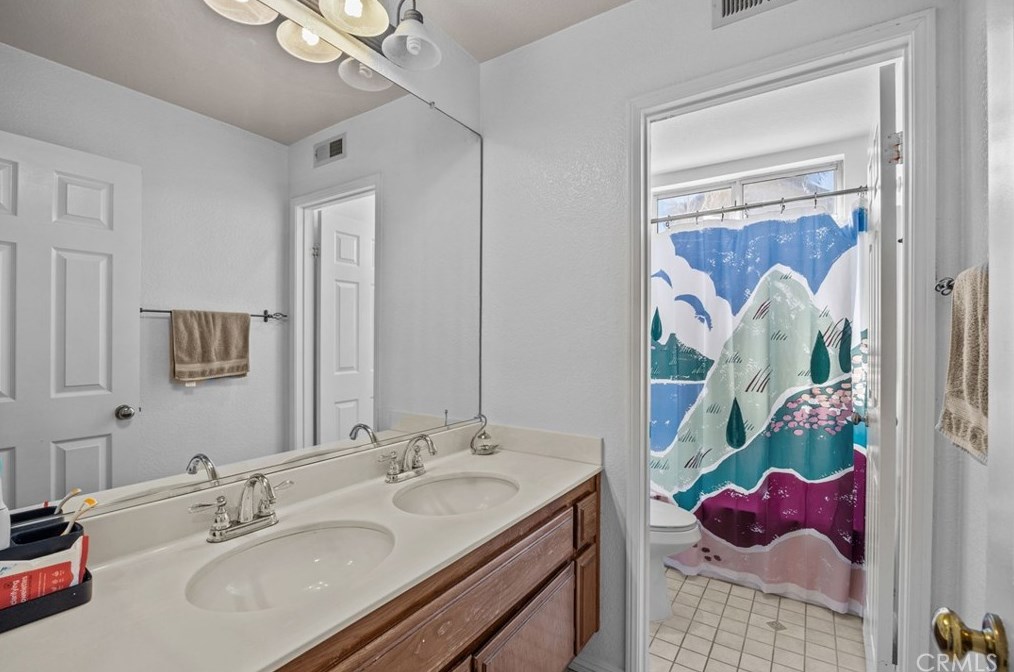 11233 Cadbury Dr, Riverside CA  92505-2268 exterior
