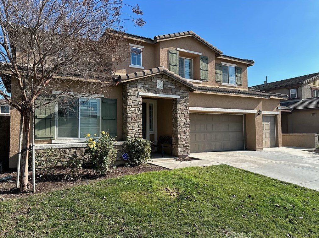 6858 Tourmaline Dr, Corona, CA 92880
