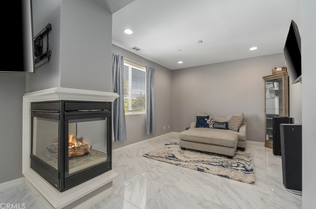 19644 Shadowbrook Way, Riverside CA  92508-6809 exterior