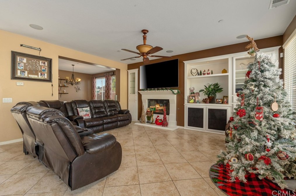 19644 Shadowbrook Way, Riverside CA  92508-6809 exterior