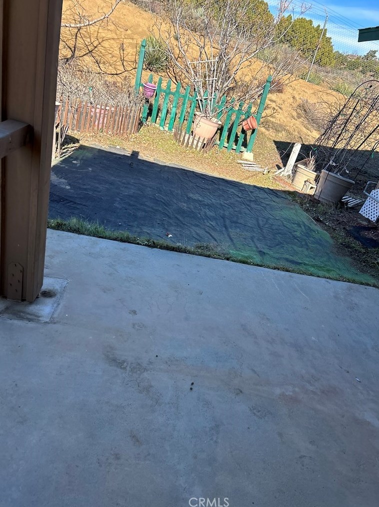 6211 Hubbard Rd, Acton CA  93510-1624 exterior